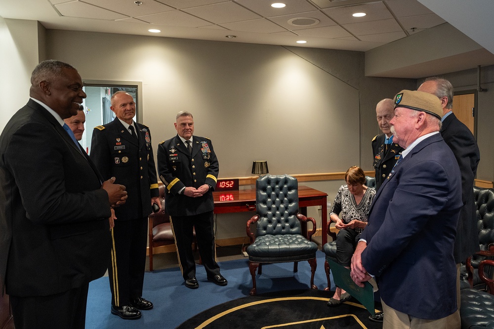 Army Capt. Larry L. Taylor Awarded Medal of Honor