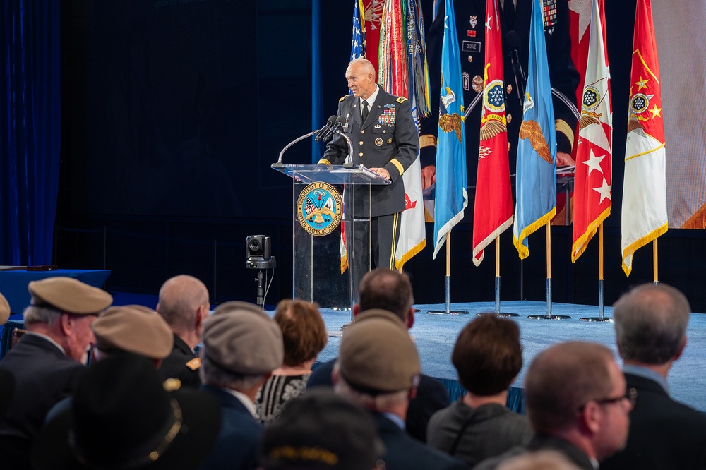 Army Capt. Larry L. Taylor Awarded Medal of Honor