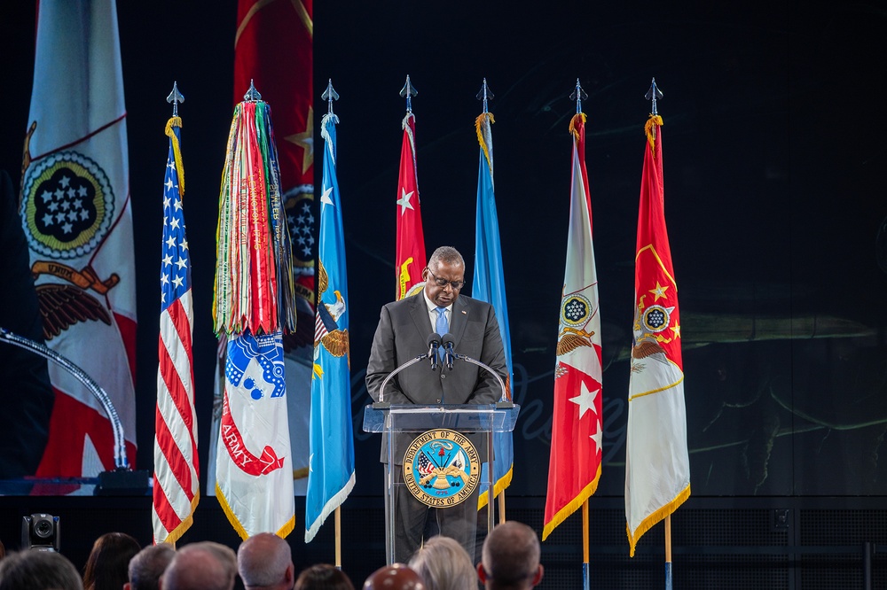 Army Capt. Larry L. Taylor Awarded Medal of Honor