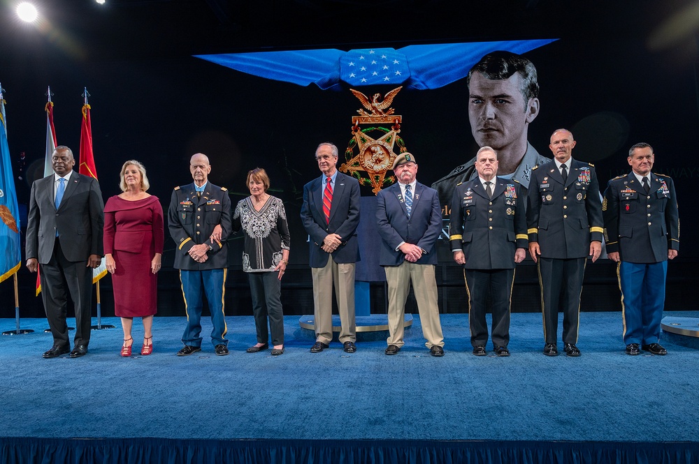 Army Capt. Larry L. Taylor Awarded Medal of Honor