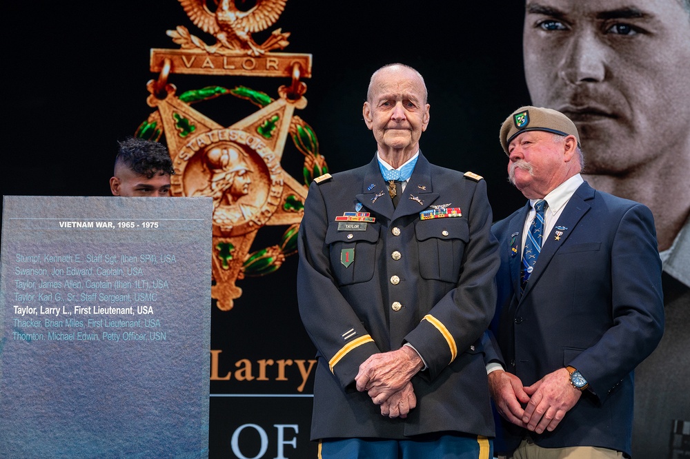 Army Capt. Larry L. Taylor Awarded Medal of Honor