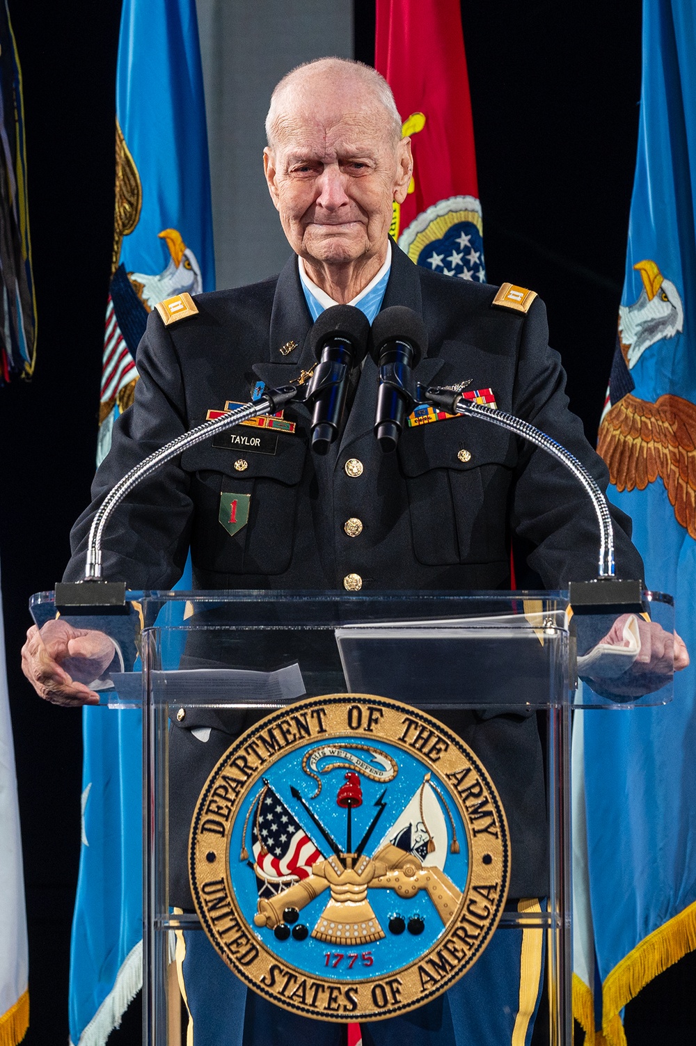 Army Capt. Larry L. Taylor Awarded Medal of Honor