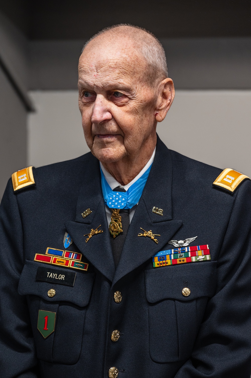 Army Capt. Larry L. Taylor Awarded Medal of Honor