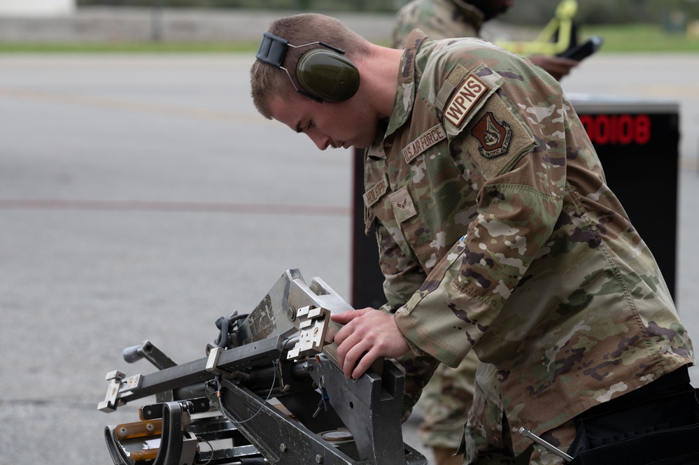 18th AMU wins quarterly load  competition