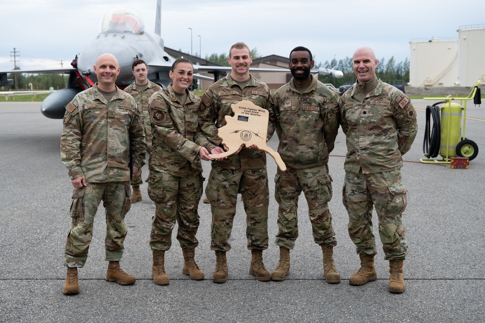 18th AMU wins quarterly load  competition