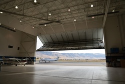 Aviation leaders check out new home in Wenatchee [Image 2 of 6]