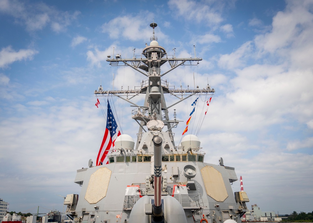 USS Porter Participates in the Halifax Fleet Week Parade