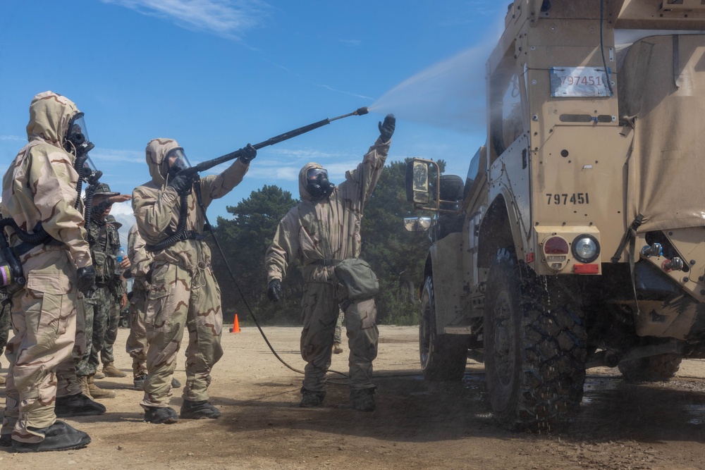 KMEP 23.3 | Marine CBRN Specialists conduct simulated decontamination line with ROK Marines