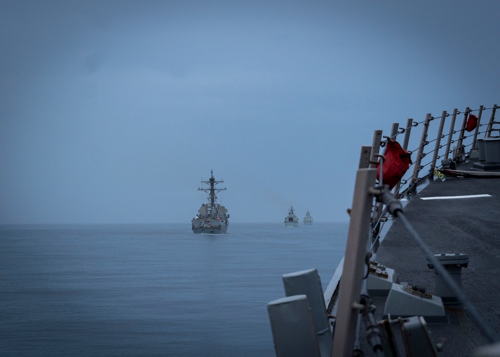 USS Porter Conducts a Submarine Familiarization Exercise