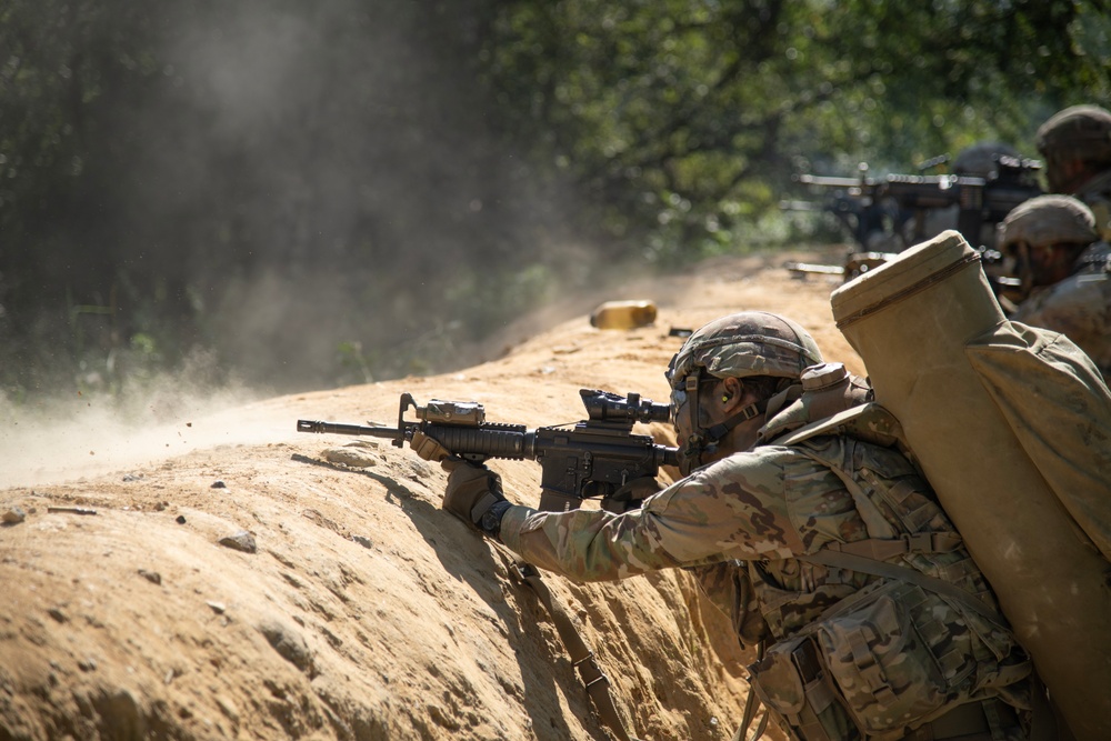 2nd Squadron, 2nd Cavalry Regiment Assault an Objective