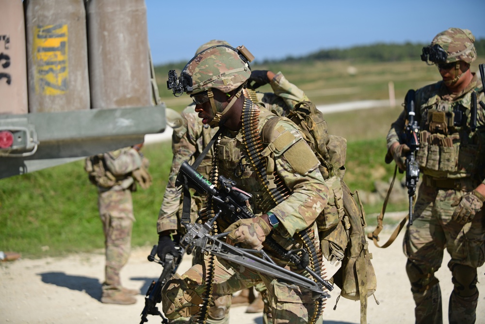 2nd Squadron, 2nd Cavalry Regiment Assault an Objective