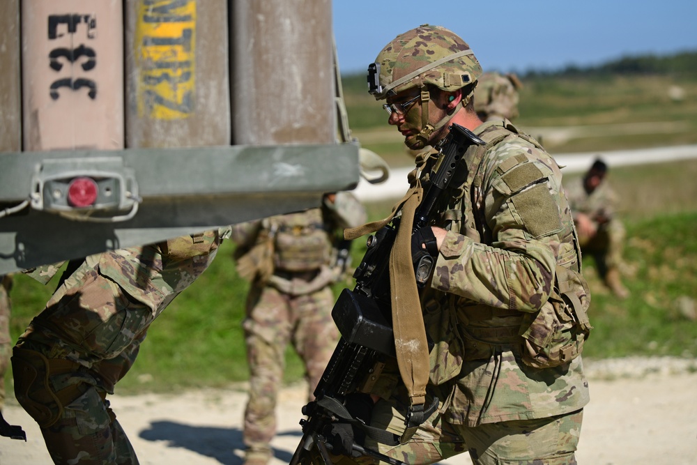 2nd Squadron, 2nd Cavalry Regiment Assault an Objective