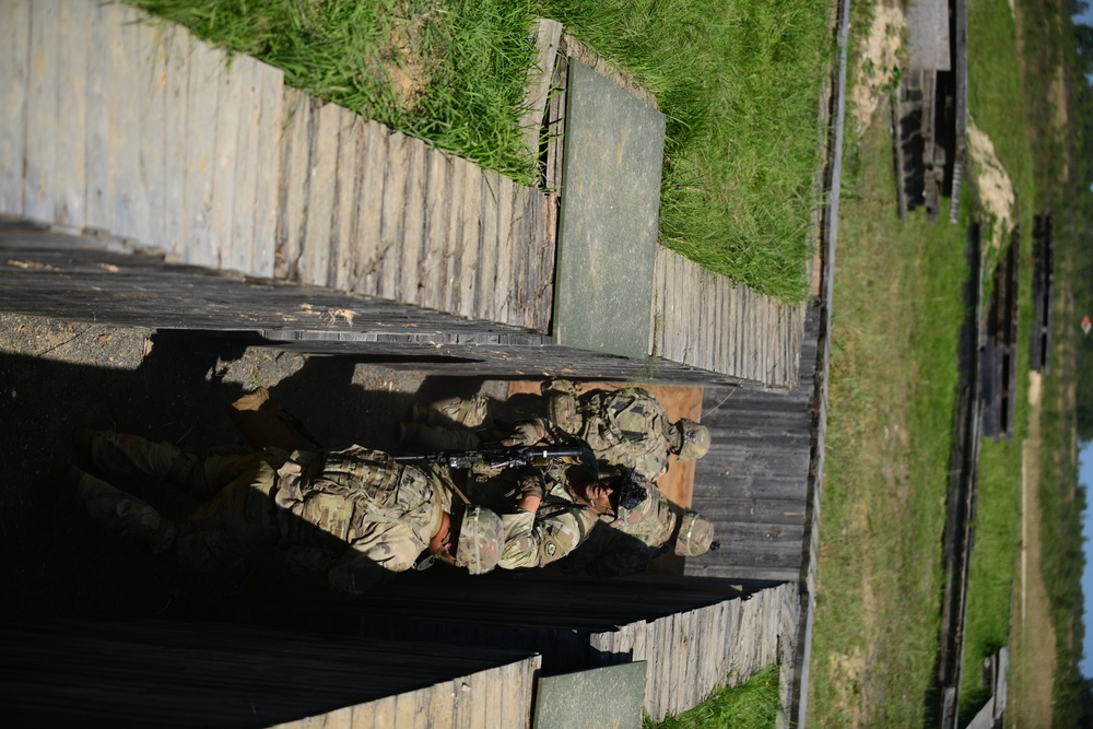 2nd Squadron, 2nd Cavalry Regiment Assault an Objective