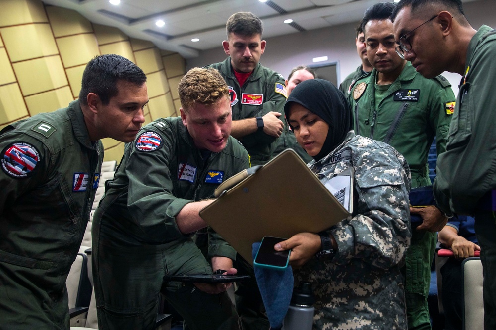 U.S. and Royal Brunei Armed Forces Hold Pre-Sail Brief for CARAT Brunei 2023