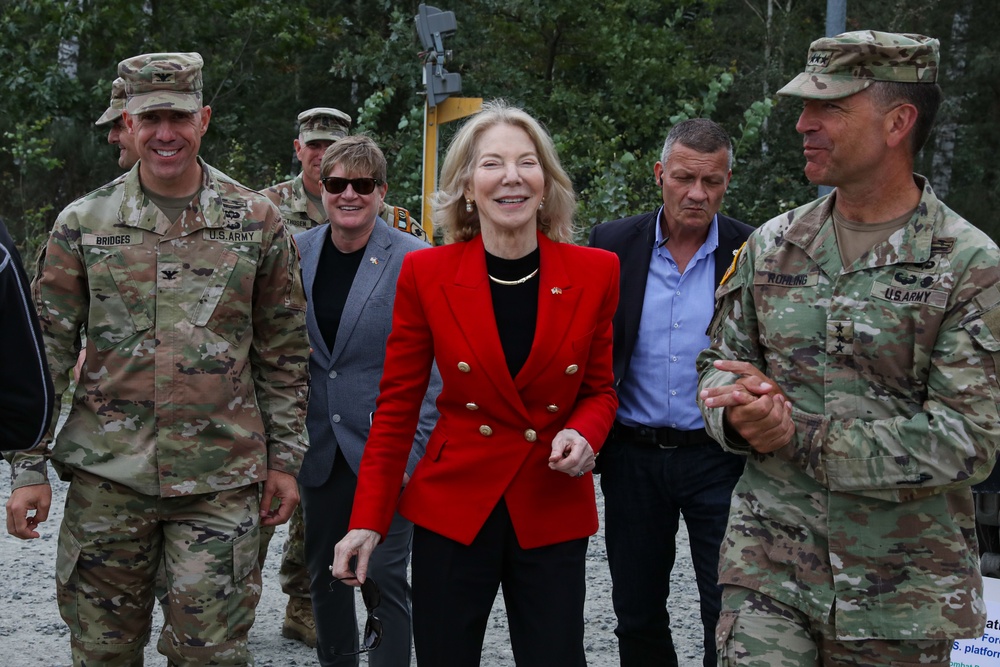 U.S. Ambassador to Germany visits JMTG-U