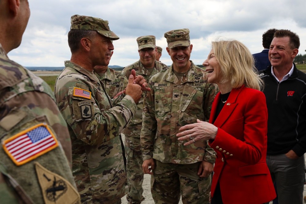 U.S. Ambassador to Germany visits JMTG-U