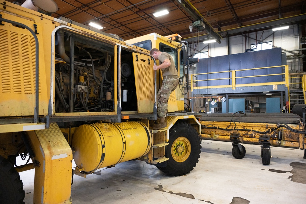 436th LRS vehicle maintenance shop prepares Dover AFB for winter operations