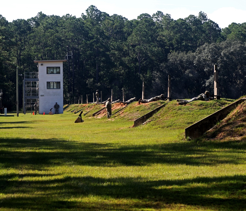 Soldiers train to compete in the E3B