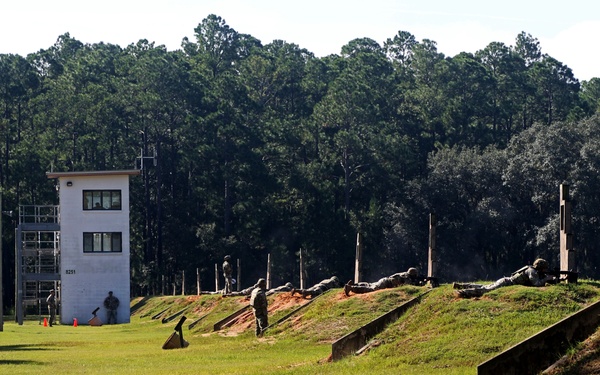 Soldiers train to compete in the E3B