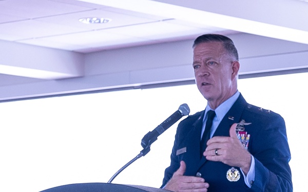 ILLINOIS NATIONAL GUARD COMMANDER INDUCTED INTO ILLINOIS STATE UNIVERSITY COLLEGE OF BUSINESS HALL OF FAME