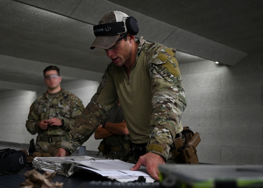 5 ASOS integrates with 1 SFG (A) for pistol accuracy course, furthering joint capes