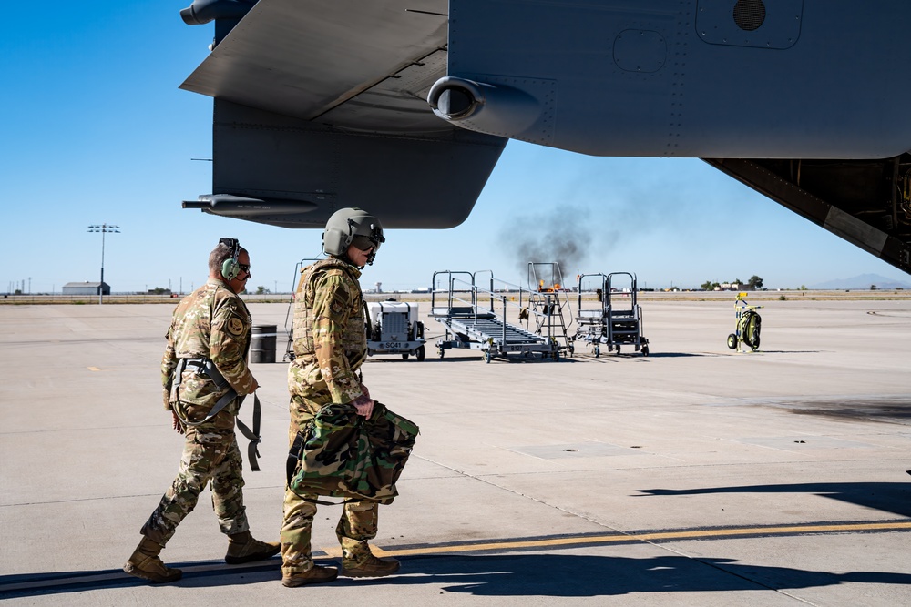 19th Air Force command team visits Kirtland AFB