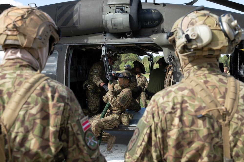 Task Force Knighthawk supports Latvian Armed Forces with aerial insertion, extraction training