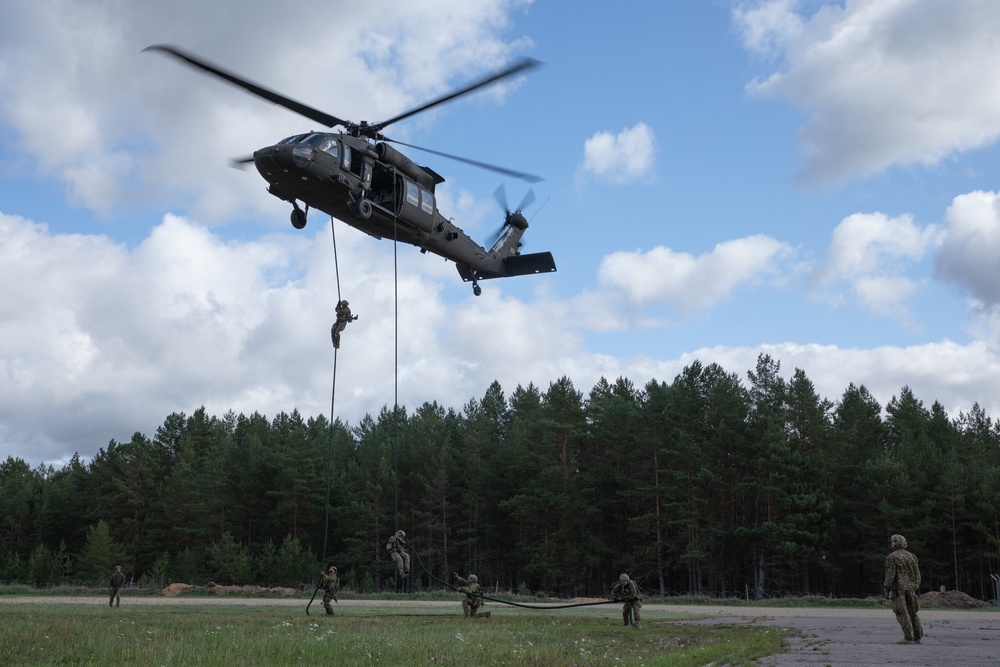 Task Force Knighthawk supports Latvian Armed Forces with aerial insertion, extraction training