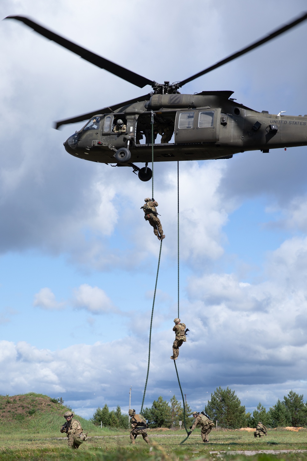 Task Force Knighthawk supports Latvian Armed Forces with aerial insertion, extraction training