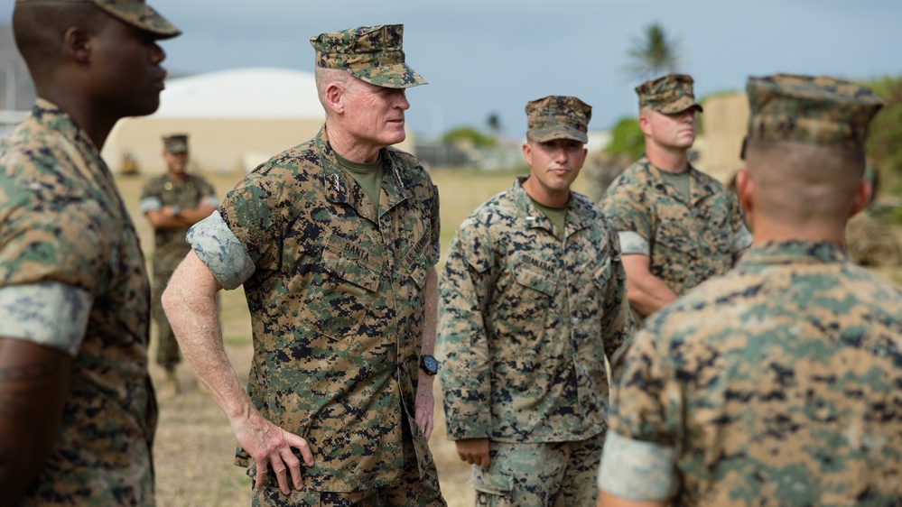 3d LLB Hosts Lt. Gen. Banta from I&amp;L