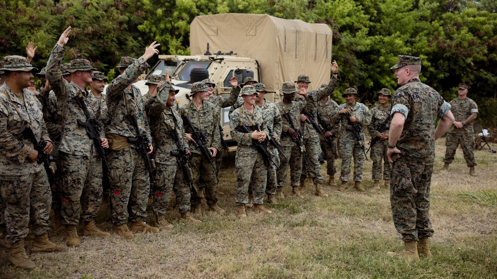 3d LLB Hosts Lt. Gen. Banta from I&amp;L