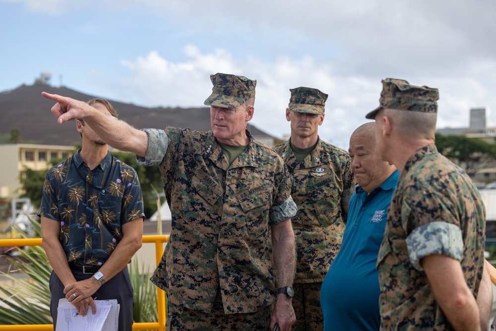 Deputy Commandant of Installations and Logistics visits MCBH - 2023