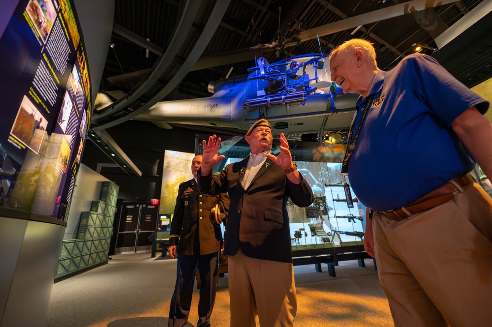 Vietnam War veterans who fought alongside Medal of Honor recipient Capt. Larry Taylor visit Army Museum