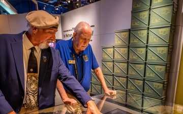 Vietnam War veterans who fought alongside Medal of Honor recipient Capt. Larry Taylor visit Army Museum