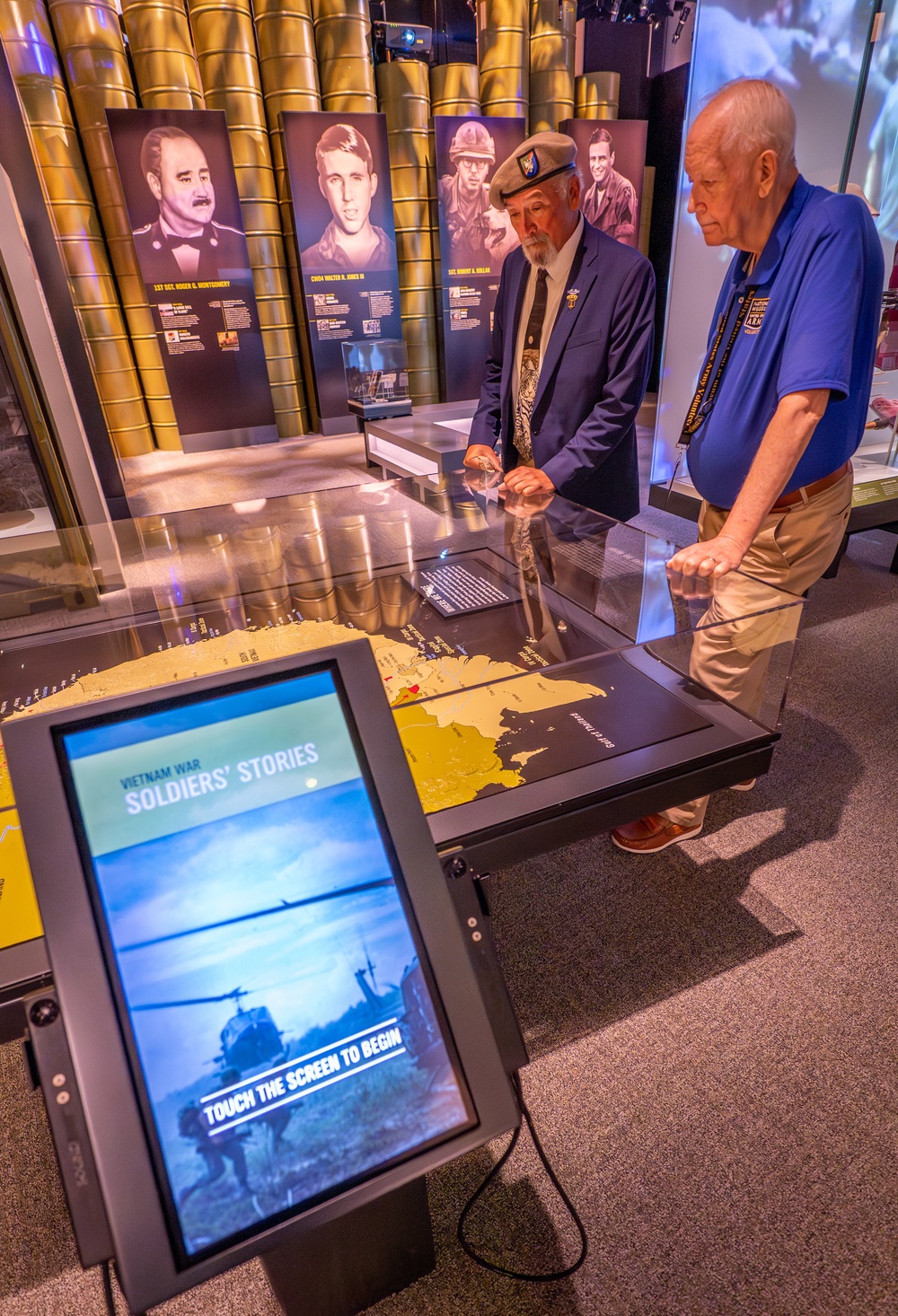 Vietnam War veterans who fought alongside Medal of Honor recipient Capt. Larry Taylor visit Army Museum