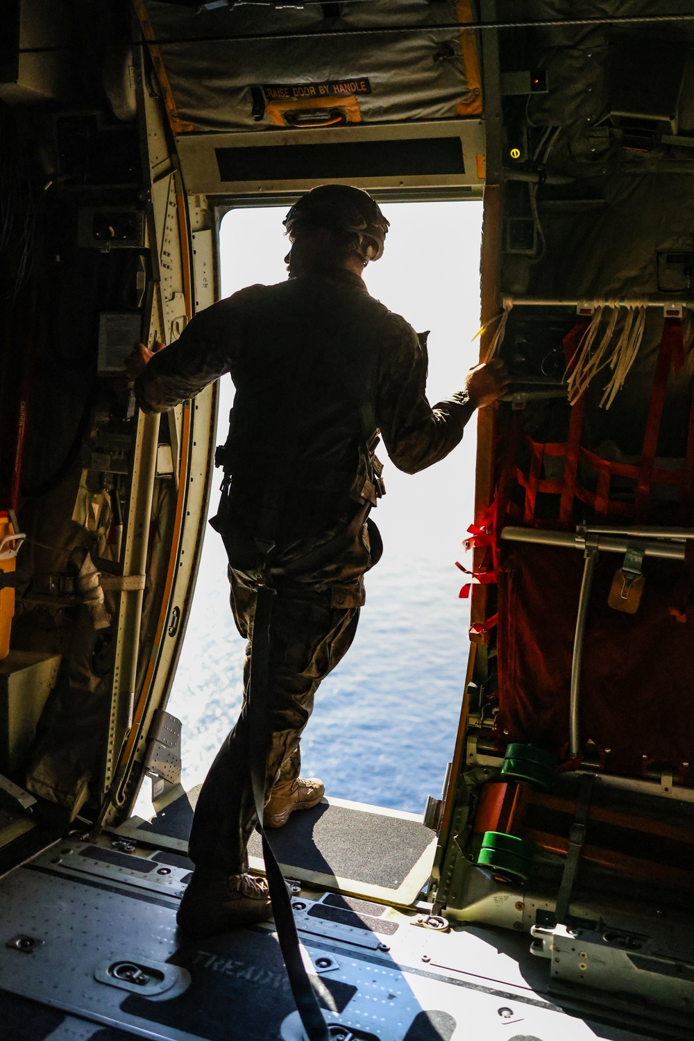 3d Reconnaissance Marines Low-Level Parachuting