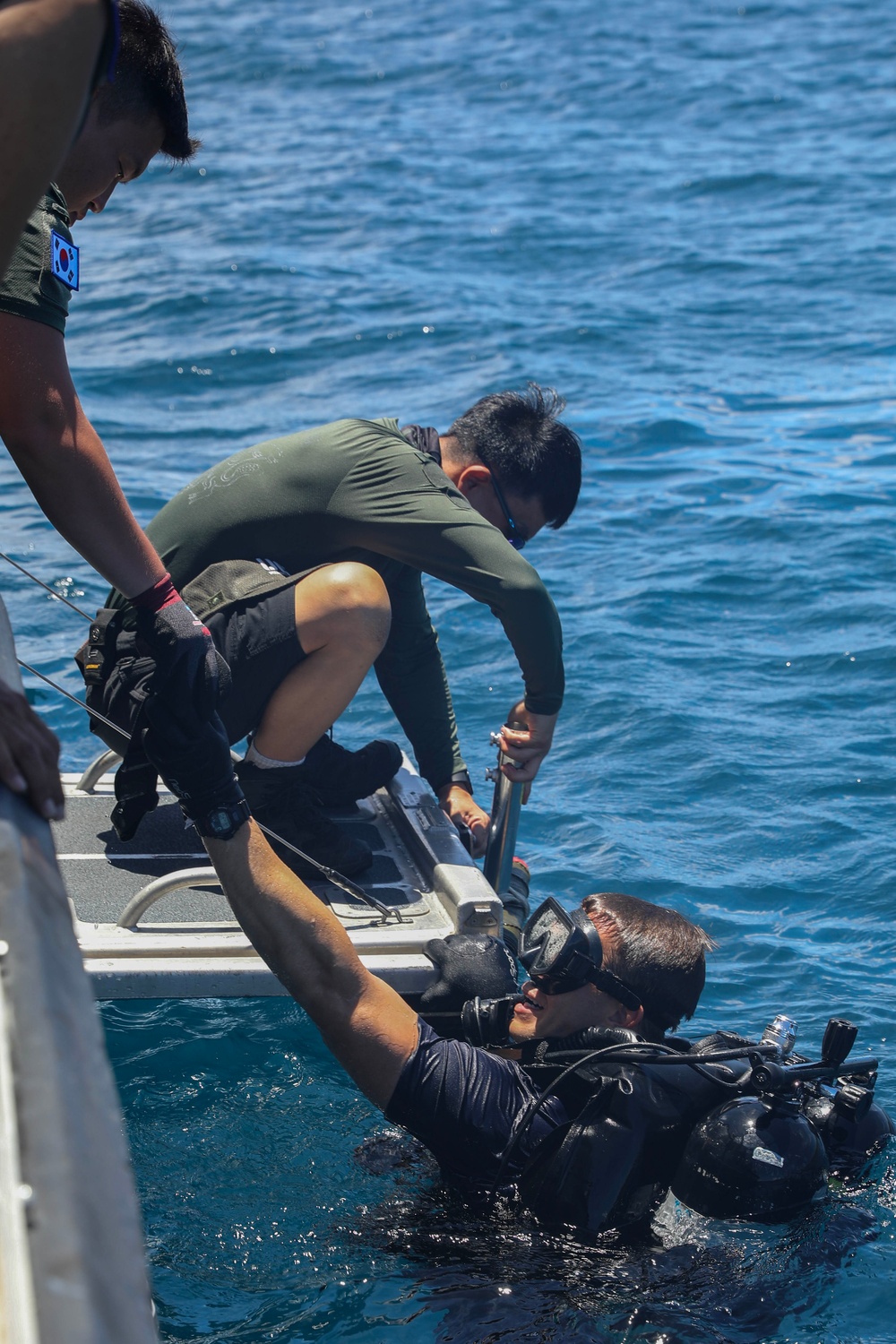 MURENG 23 - U.S. Military and Republic of Korea Navy Divers Participate in Joint Scuba Dive