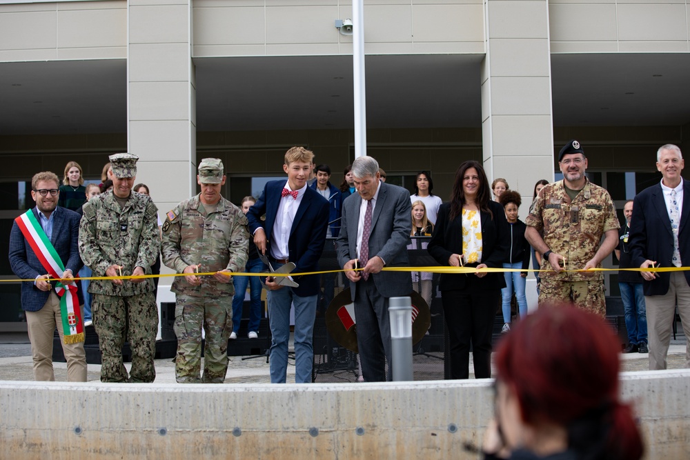 Vicenza High School hosts ribbon-cutting ceremony