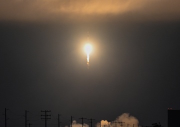 Firefly Alpha Mission 'VICTUS NOX' Successfully Launches from Vandenberg