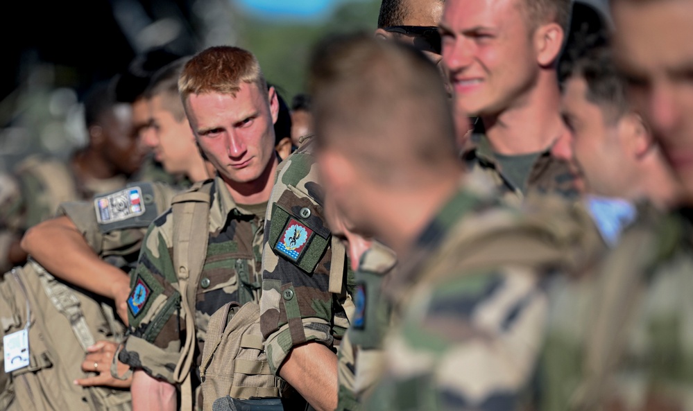 U.S. Marines and French soldiers on Hawaii flight line