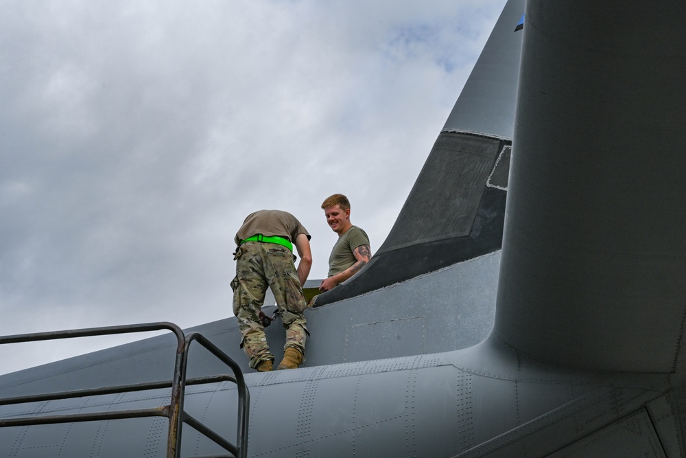 314 AW Airmen conduct C-130 maintenance