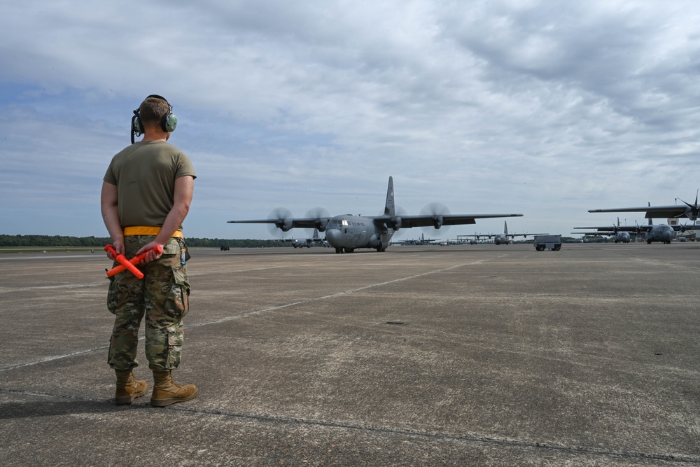 314 AW Airmen conduct C-130 maintenance