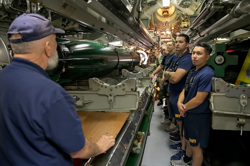 Chief Selectees tour USS Blueback (SS-581)