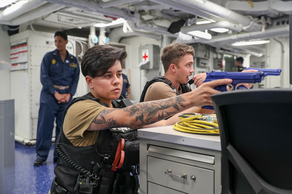 George Washington Security Department Conducts Team Drill