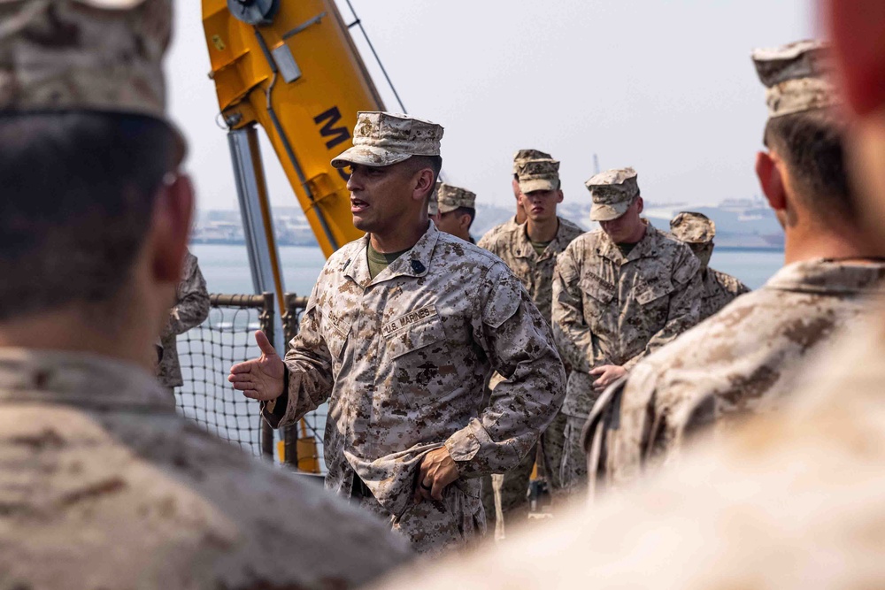 CLB 22 and BLT 1/6 Commanding Officers Visit Marines and Sailors Aboard USS Carter Hall