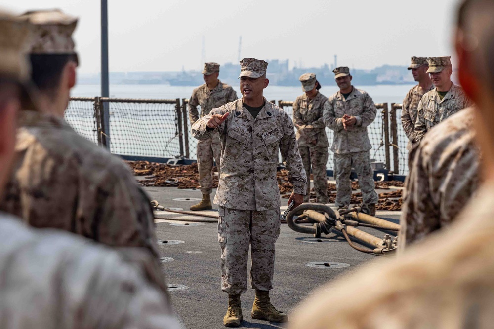 CLB 22 and BLT 1/6 Commanding Officers Visit Marines and Sailors Aboard USS Carter Hall