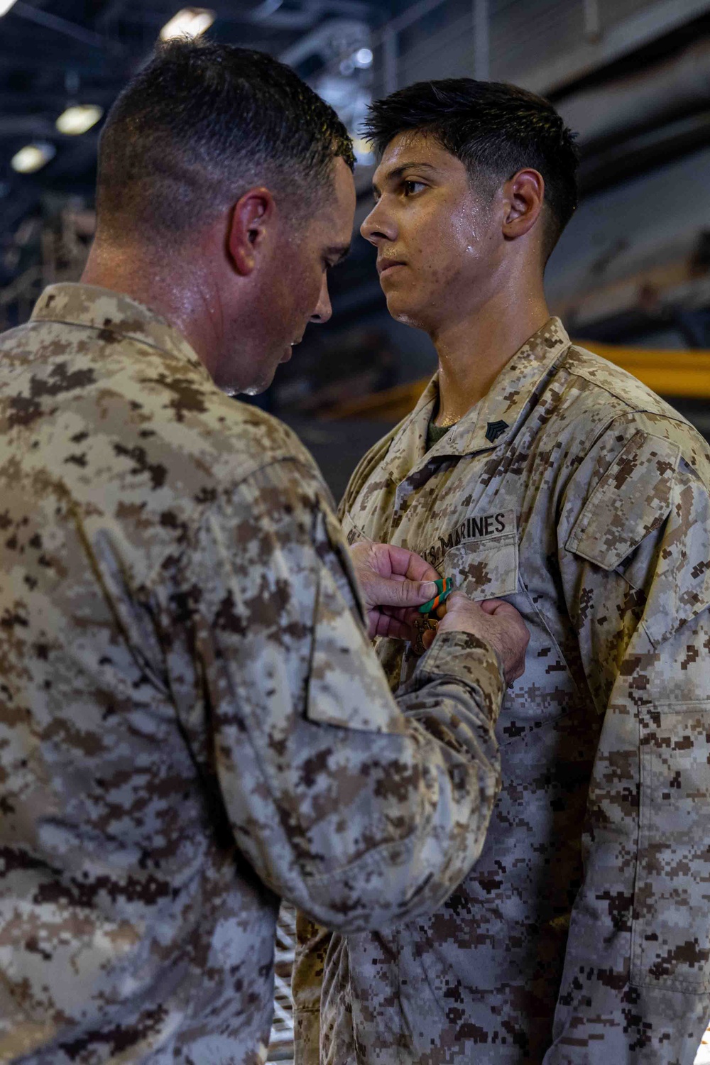 CLB 22 and BLT 1/6 Commanding Officers Visit Marines and Sailors Aboard USS Carter Hall