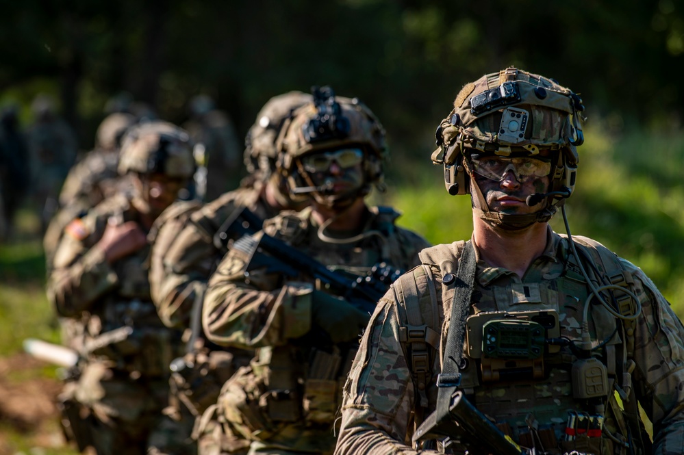 U.S. Army Soldiers conduct air assault mission at Saber Junction 23