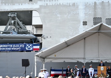USS Marinette Commissions the Wright Way