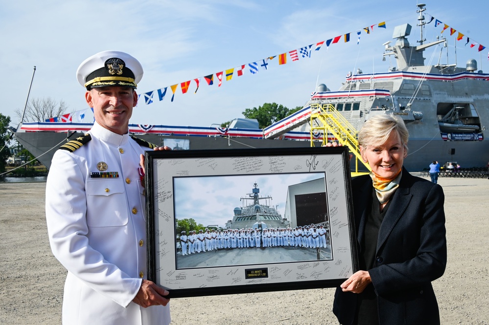 USS Marinette Commissions the Wright Way